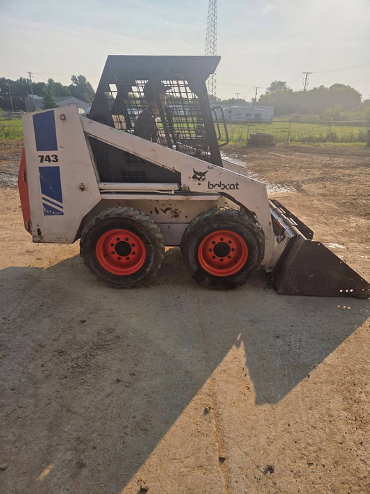 1986 Bobcat 743